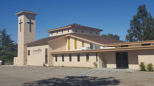 Photo of front of Cornerstone Community Church.