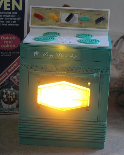 1968 Suzy Homemaker Oven