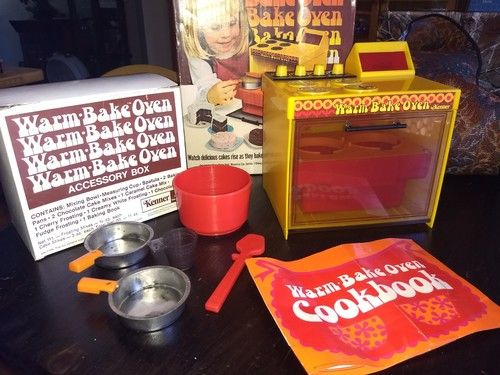 1973 Kenner Warm Bake Oven