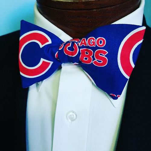Cubs bow tie