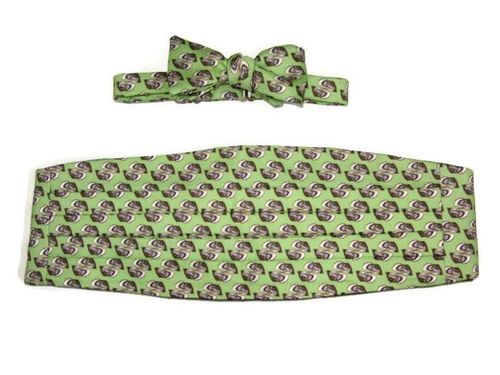 oyster shell cummerbund set